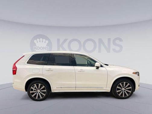 2024 Volvo XC90 B5 Plus Bright Theme