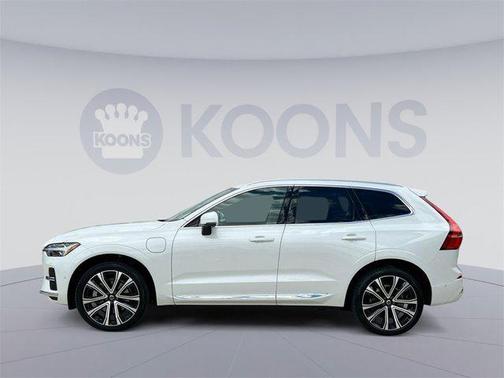 2023 Volvo XC60 Recharge Plug-In Hybrid T8 Ultimate Bright Theme