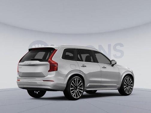 2025 Volvo XC90 B6 Plus 7-Seater
