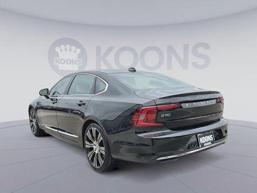 2023 Volvo S90 B6 Ultimate