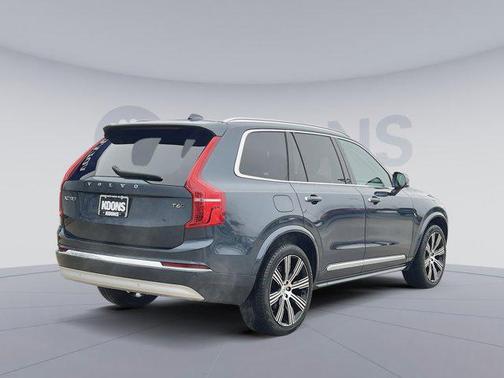 2022 Volvo XC90 T6 Inscription