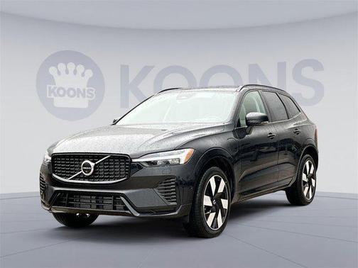 2025 Volvo XC60 Plug-In Hybrid T8 Plus