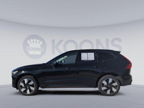 2025 Volvo XC60 Plug-In Hybrid T8 Plus