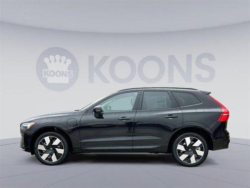 2025 Volvo XC60 Plug-In Hybrid T8 Plus