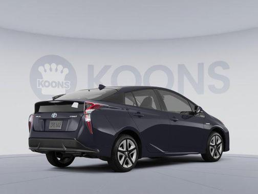 2017 Toyota Prius Four Touring