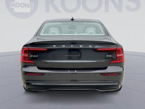 2024 Volvo S60 B5 Plus Dark Theme