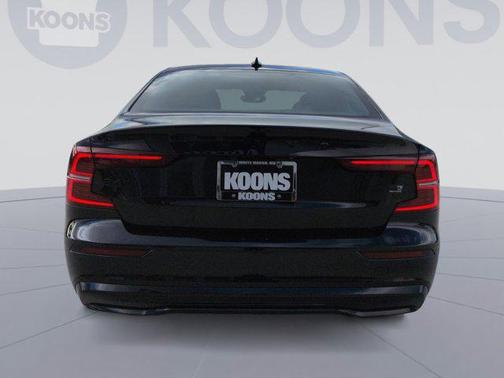 2024 Volvo S60 Recharge Plug-In Hybrid T8 Plus Black Edition