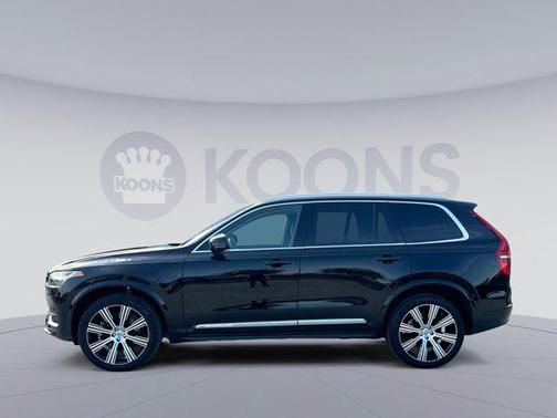 Onyx Black Metallic 2024 Volvo XC90 Recharge Plug-In Hybrid T8 Plus 6-Seater
