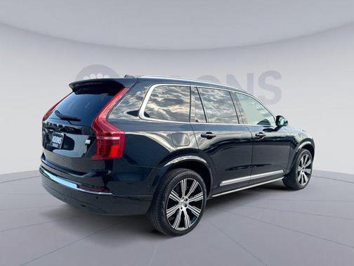 Onyx Black Metallic 2024 Volvo XC90 Recharge Plug-In Hybrid T8 Plus 6-Seater