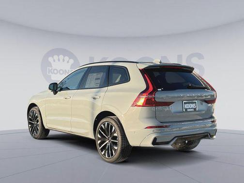 2026 Volvo XC60 B5 Ultra