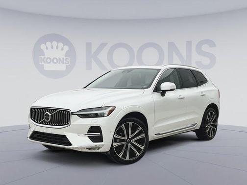 2023 Volvo XC60 B5 Ultimate Bright Theme