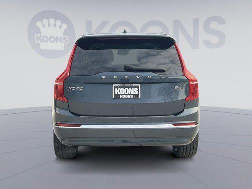 2023 Volvo XC90 B6 Plus 6-Seater