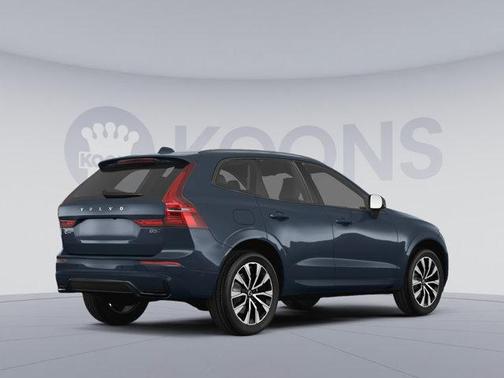 2023 Volvo XC60 B5 Plus Dark Theme