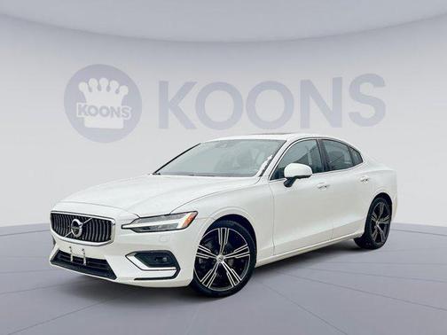 2022 Volvo S60 T5