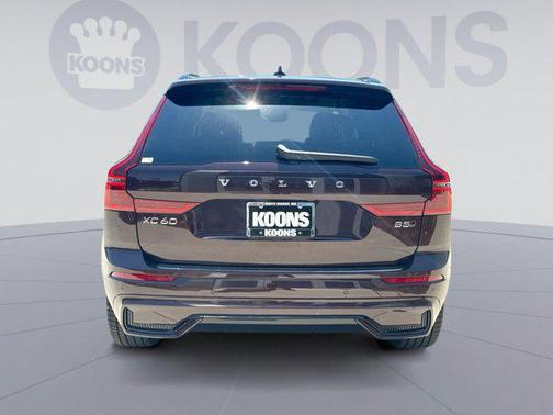 Mulberry Metallic 2026 Volvo XC60 B5 Ultra