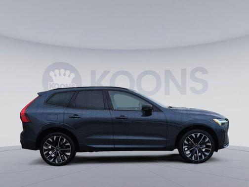 2026 Volvo XC60 B5 Ultra