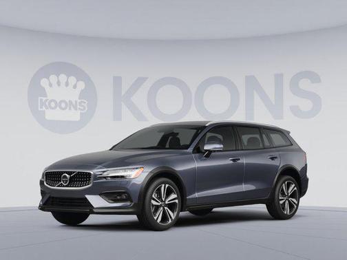 2024 Volvo V60 Cross Country B5 Plus