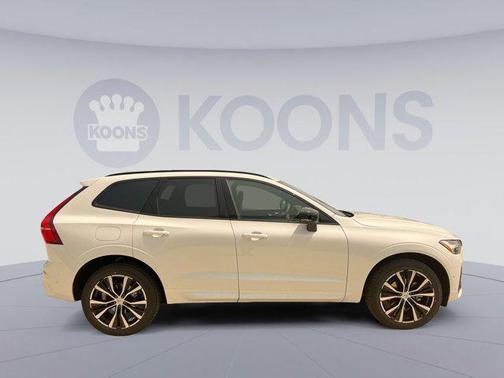 2025 Volvo XC60 Plus