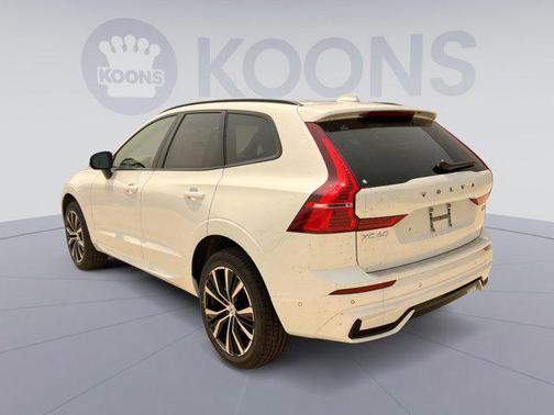 2025 Volvo XC60 Plus