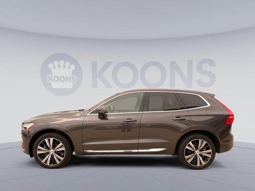 2023 Volvo XC60 B5 Plus Bright Theme