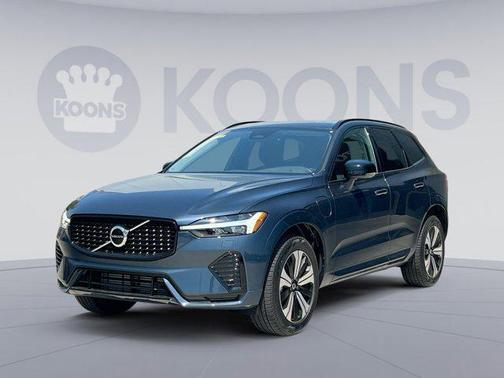 2025 Volvo XC60 Plug-In Hybrid T8 Core