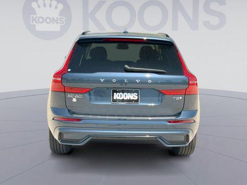 2025 Volvo XC60 Plug-In Hybrid T8 Core