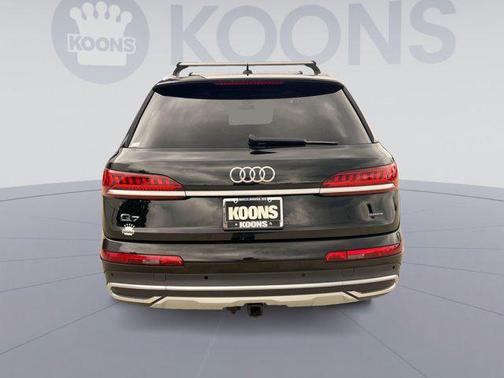 2022 Audi Q7 45 Premium