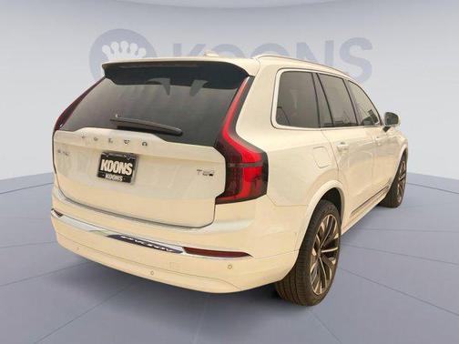 2025 Volvo XC90 Plug-In Hybrid T8 Ultra 6-Seater