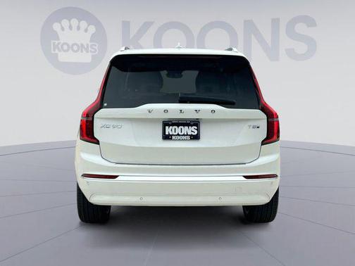 2025 Volvo XC90 Plug-In Hybrid T8 Ultra 6-Seater