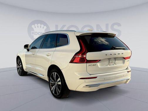 2022 Volvo XC60 B5 Inscription