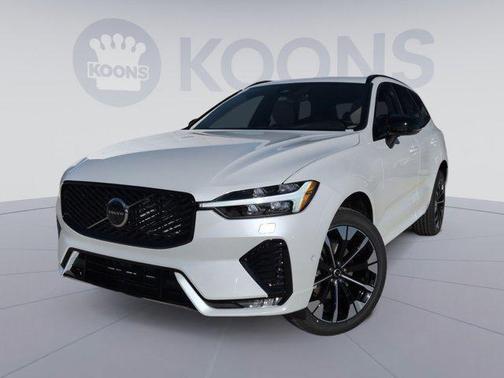 2026 Volvo XC60 B5 Plus