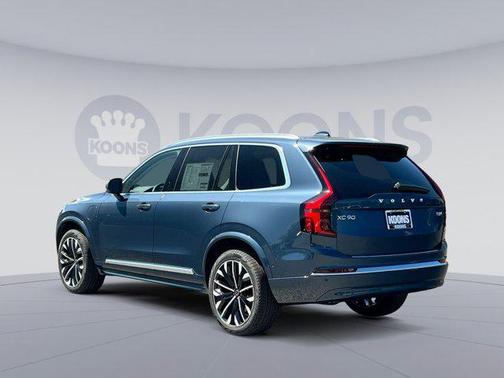 2025 Volvo XC90 Plug-In Hybrid T8 Ultra 7-Seater