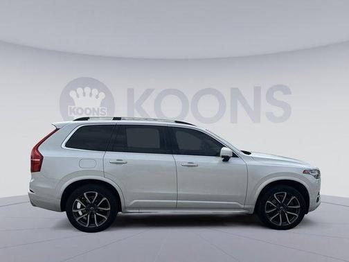 2019 Volvo XC90 T6 Momentum