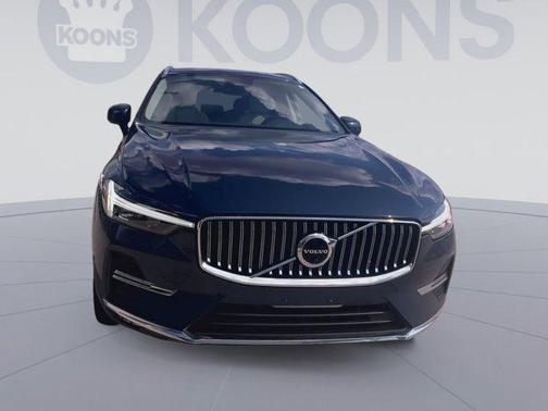 Denim Blue Metallic 2023 Volvo XC60 B5 Plus Bright Theme