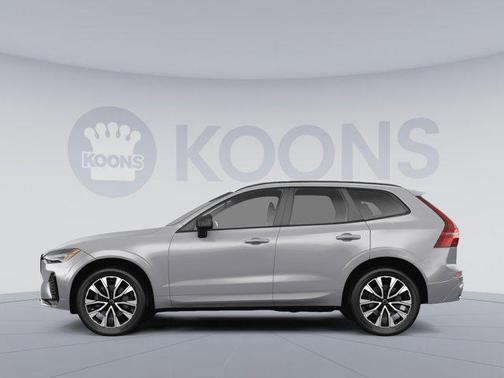 2025 Volvo XC60 B5 Plus