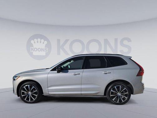 2025 Volvo XC60 B5 Plus
