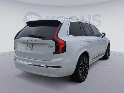 2026 Volvo XC90 B6 Ultra 7-Seater