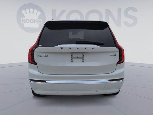 2026 Volvo XC90 B6 Ultra 7-Seater