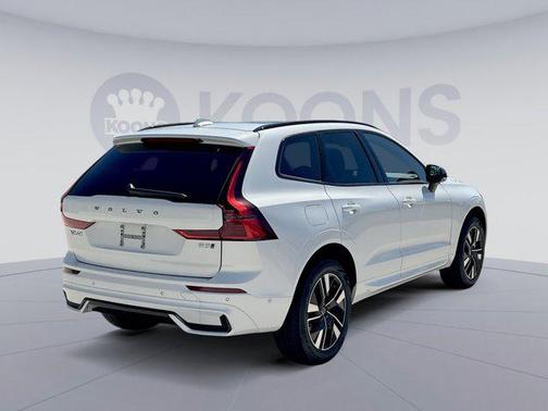 2026 Volvo XC60 B5 Plus