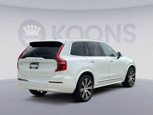 2024 Volvo XC90 Recharge Plug-In Hybrid T8 Plus 6-Seater