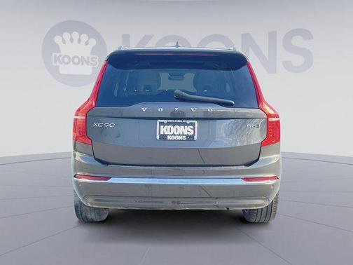 2023 Volvo XC90 B6 Ultimate 7-Seater
