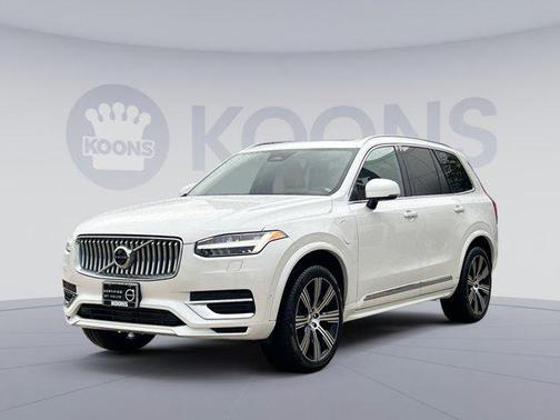 2024 Volvo XC90 Recharge Plug-In Hybrid T8 Ultimate Bright Theme 7-Seater