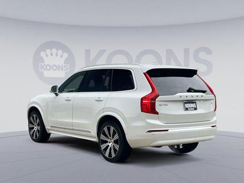 2024 Volvo XC90 Recharge Plug-In Hybrid T8 Ultimate Bright Theme 7-Seater