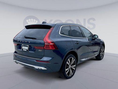 2023 Volvo XC60 B5 Plus Bright Theme
