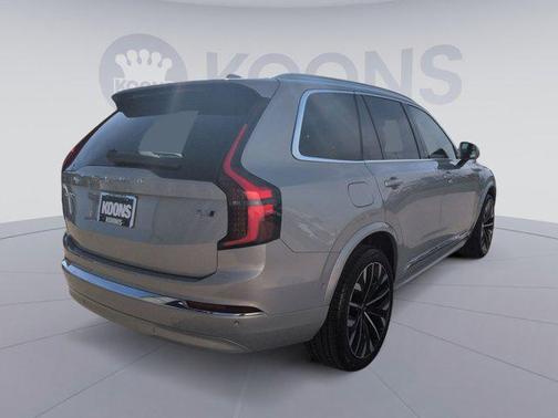 2025 Volvo XC90 B6 Plus 7-Seater