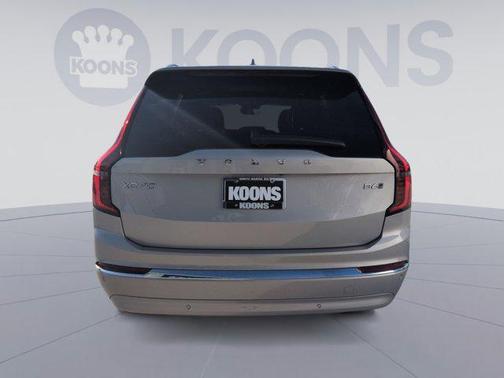 2025 Volvo XC90 B6 Plus 7-Seater