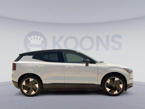 2025 Volvo EX30 Twin Motor Ultra