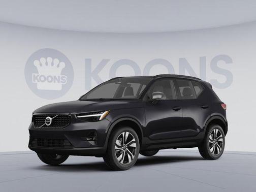 2026 Volvo XC40 B5 Plus