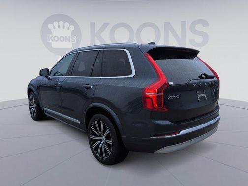 2022 Volvo XC90 T6 Inscription
