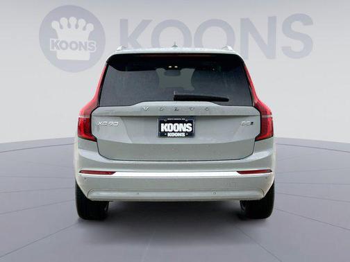 2025 Volvo XC90 B5 Plus 7-Seater